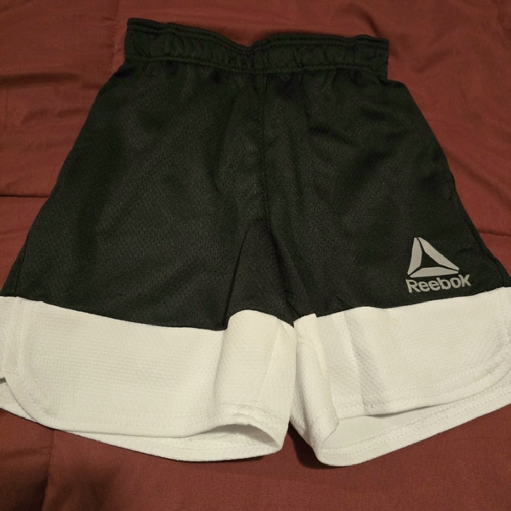 Reebok Boys Athletic Shorts Sporty Athleisure Black & White‎ Size 4/5 XS